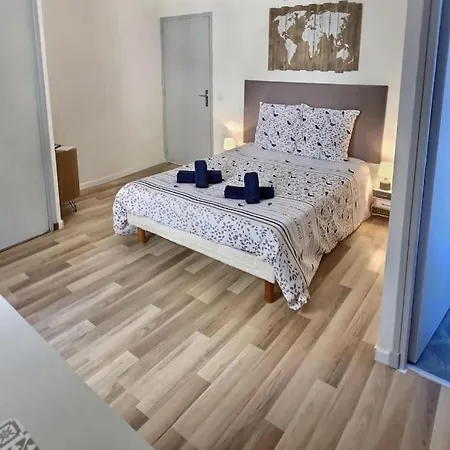 Studio Vue Sur La Roche, Au Calme #1 *